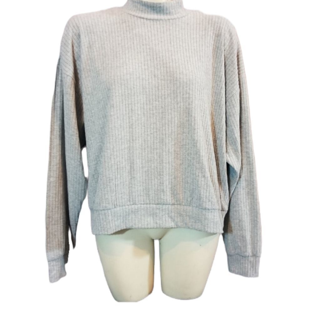 5/$25 Summer‎ Sale!!! Abound Grey Ribbed Sweater